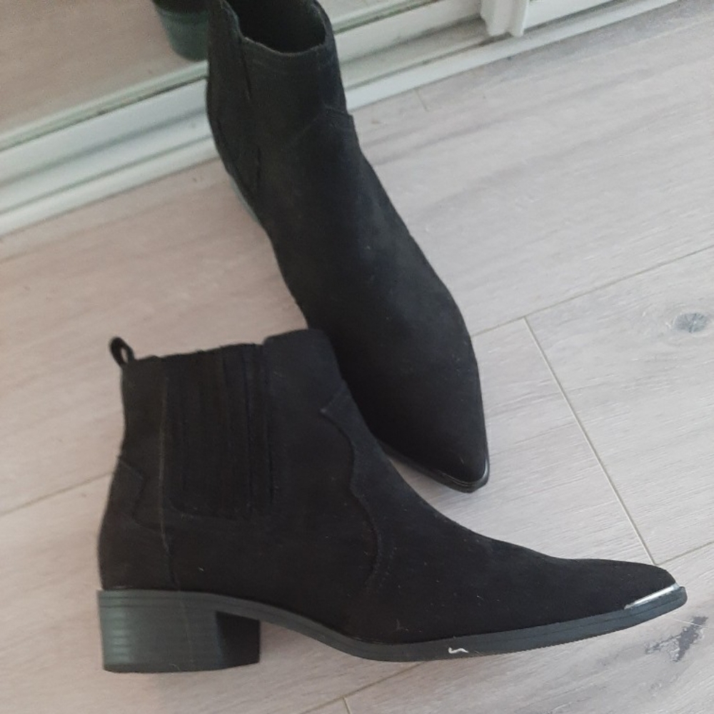 Booties - Picture 6 of 8